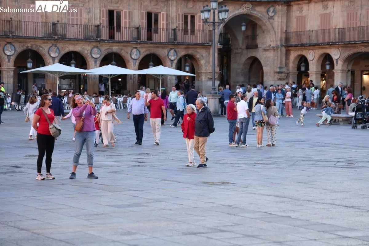 Ambiente en Salamanca en esta tarde de domingo, último día de agosto. Foto: David Sañudo