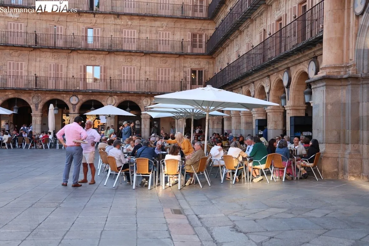 Ambiente en Salamanca en esta tarde de domingo, último día de agosto. Foto: David Sañudo