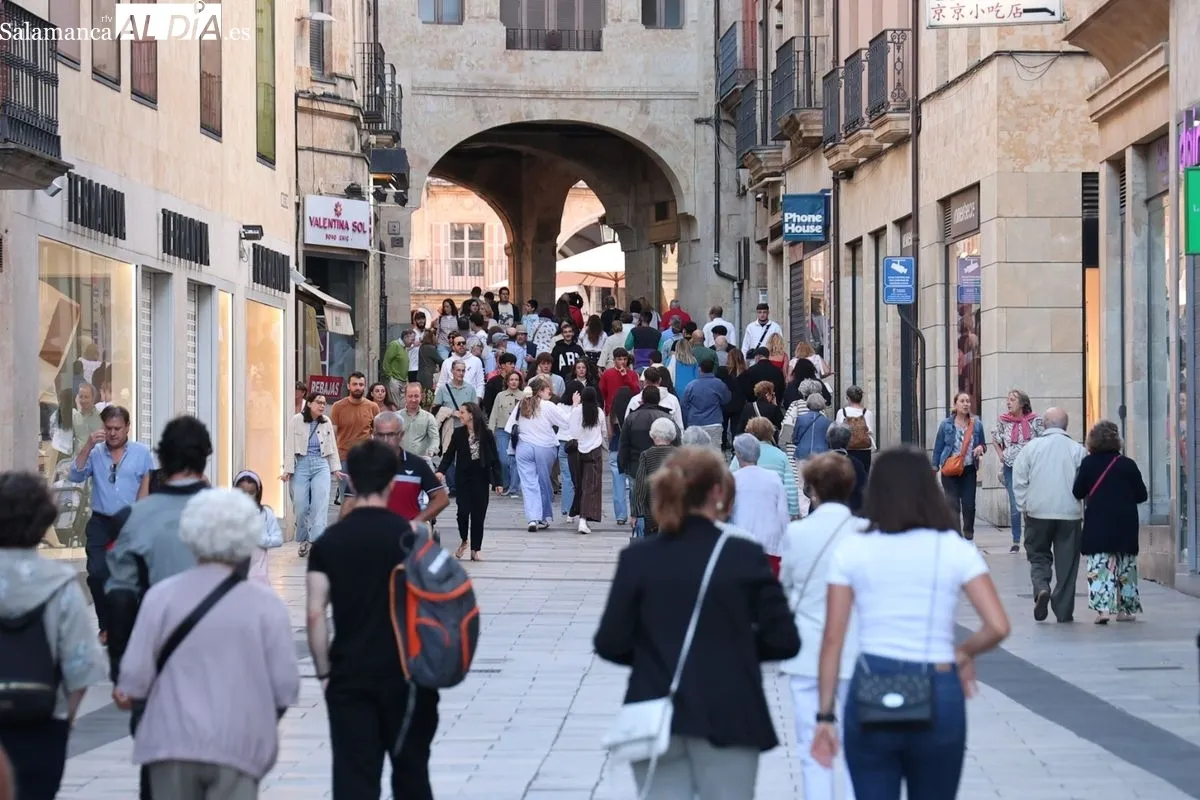 Ambiente en Salamanca en esta tarde de domingo, último día de agosto. Foto: David Sañudo