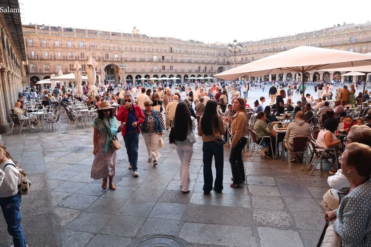 Ambiente en Salamanca en esta tarde de domingo, último día de agosto. Foto: David Sañudo