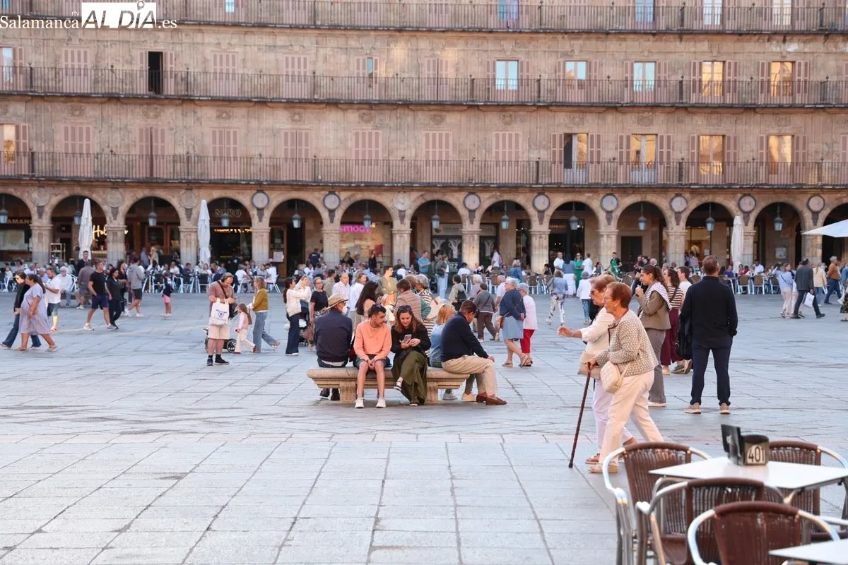 Ambiente en Salamanca en esta tarde de domingo, último día de agosto. Foto: David Sañudo
