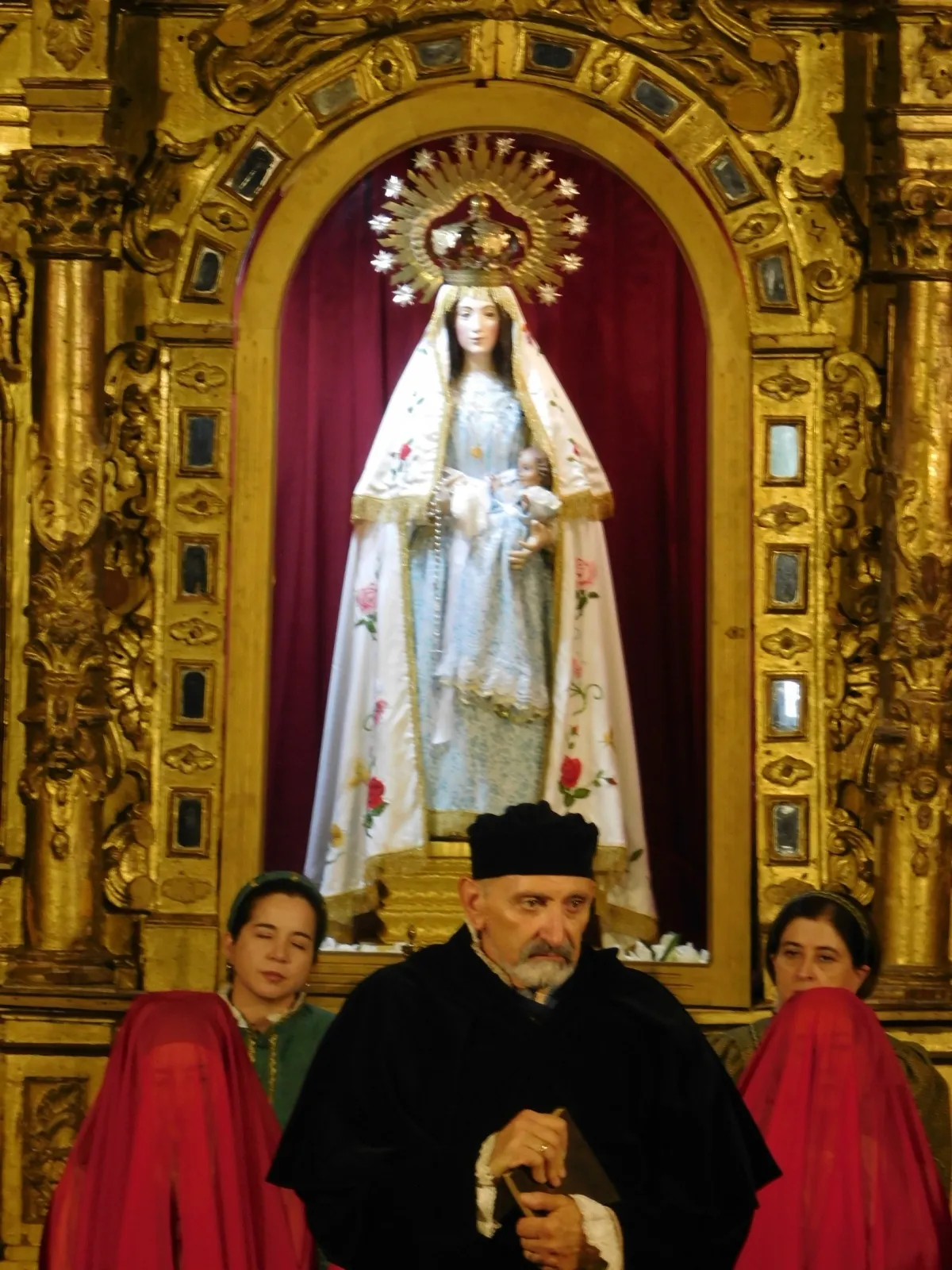 Foto 4 - 'Buscando a Nebrija' suma un nuevo &eacute;xito en Cantagallo con su representaci&oacute;n n&uacute;mero 291