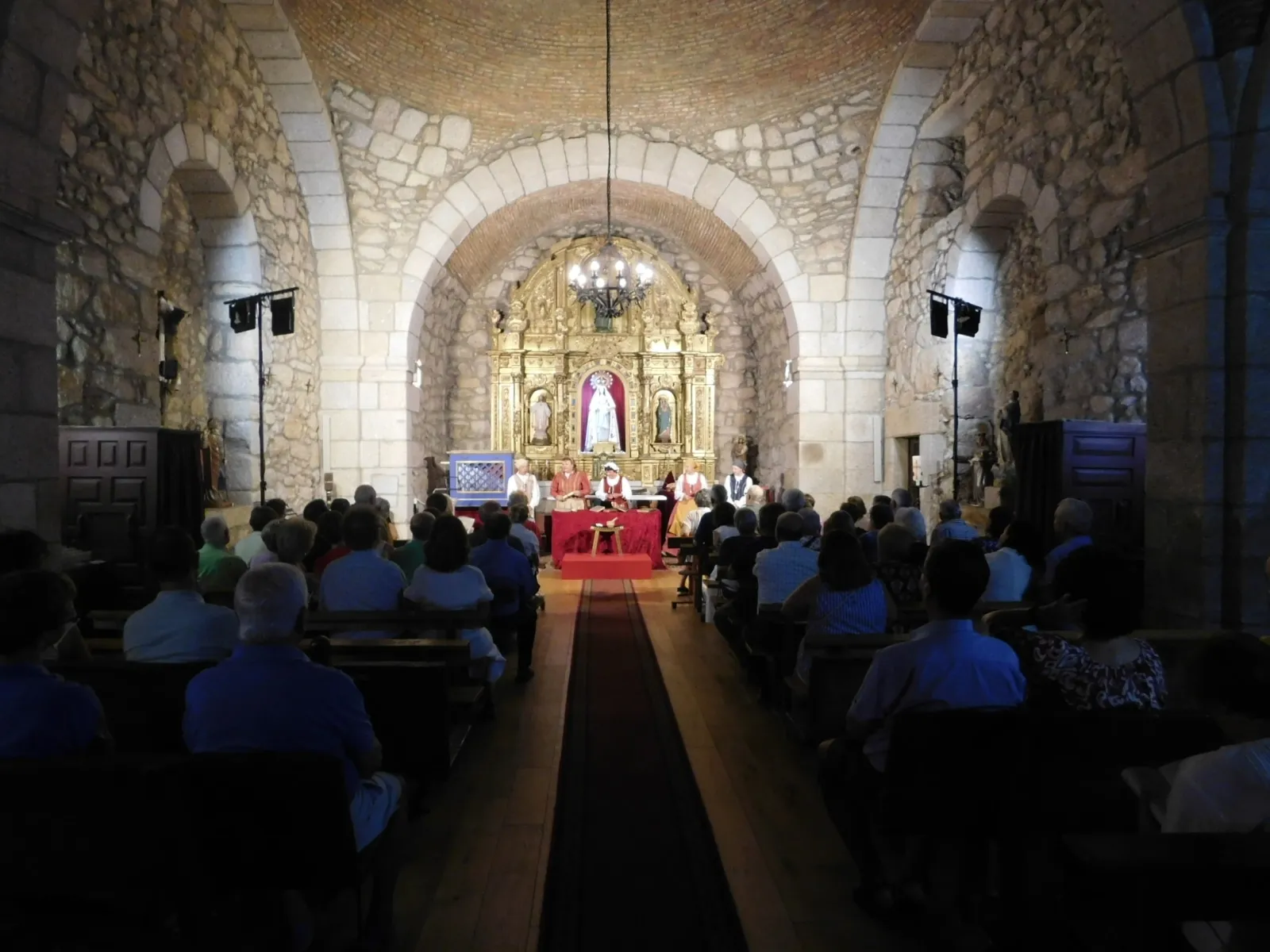 Foto 12 - 'Buscando a Nebrija' suma un nuevo &eacute;xito en Cantagallo con su representaci&oacute;n n&uacute;mero 291