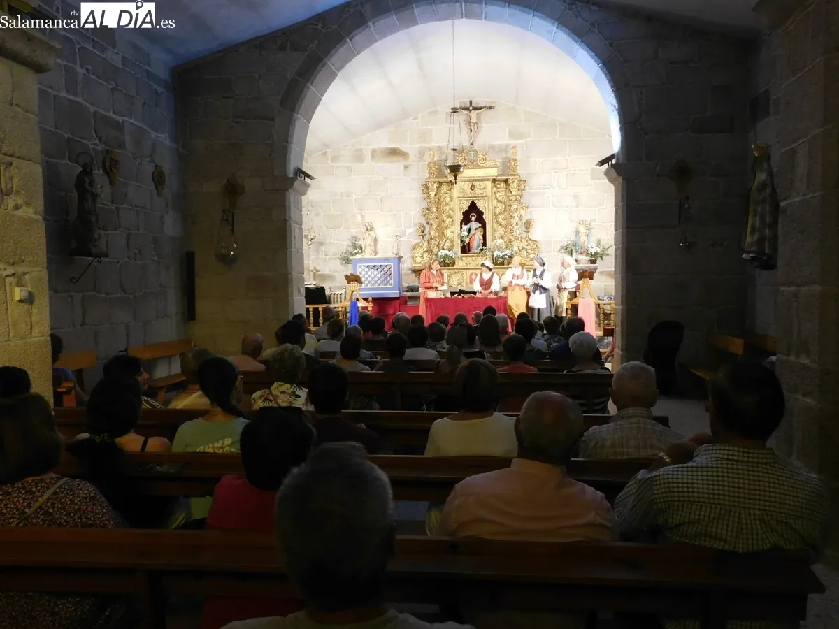 Nuevo éxito del grupo 'Lazarillo de Tormes' con 'Buscando a Nebrija', esta vez en Cerezal de Peñahorcada