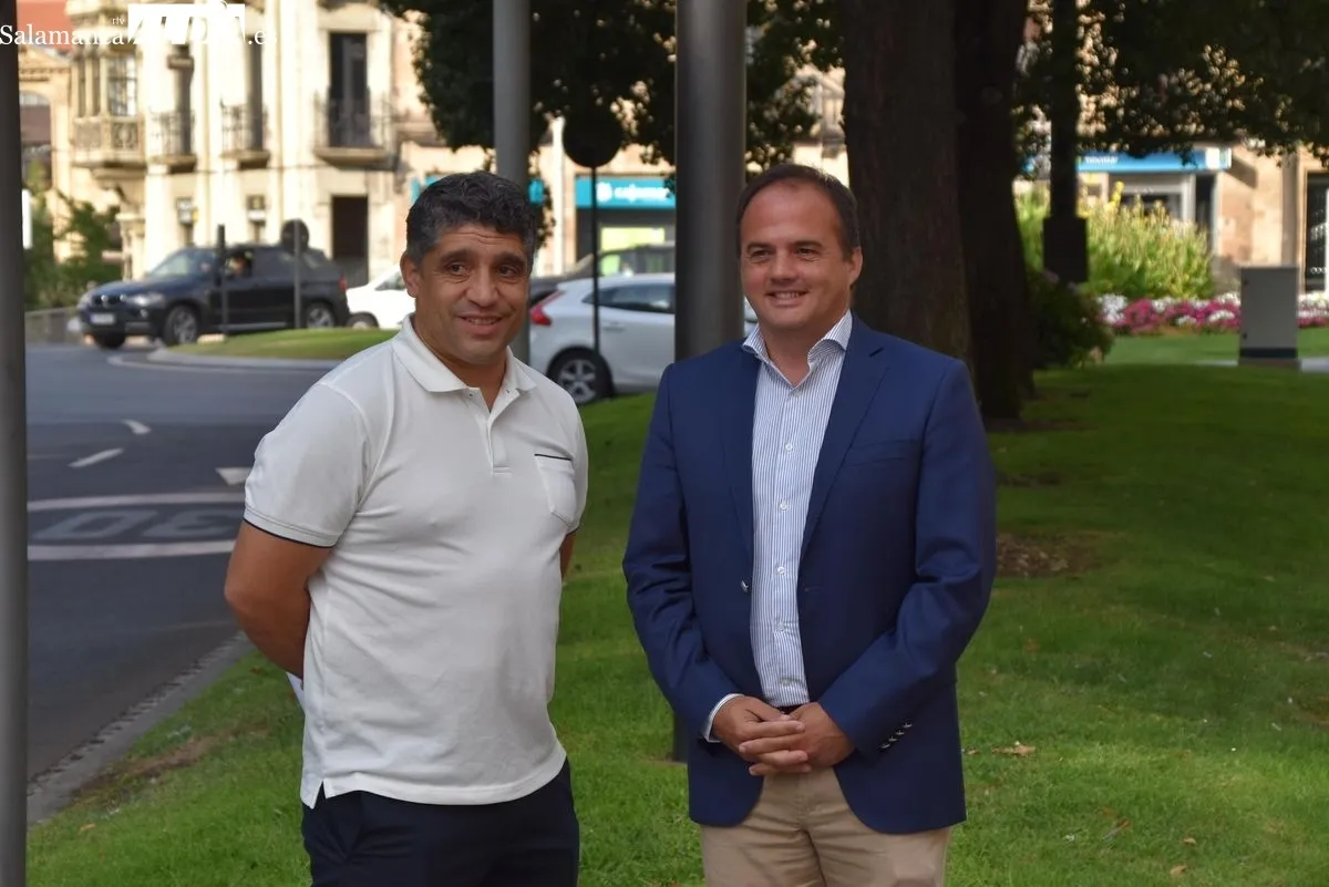 El concejal de Protección Ciudadana y Tráfico, Ángel Molina, ha presentado la campaña de seguridad vial. Fotos: Miguel Á. González