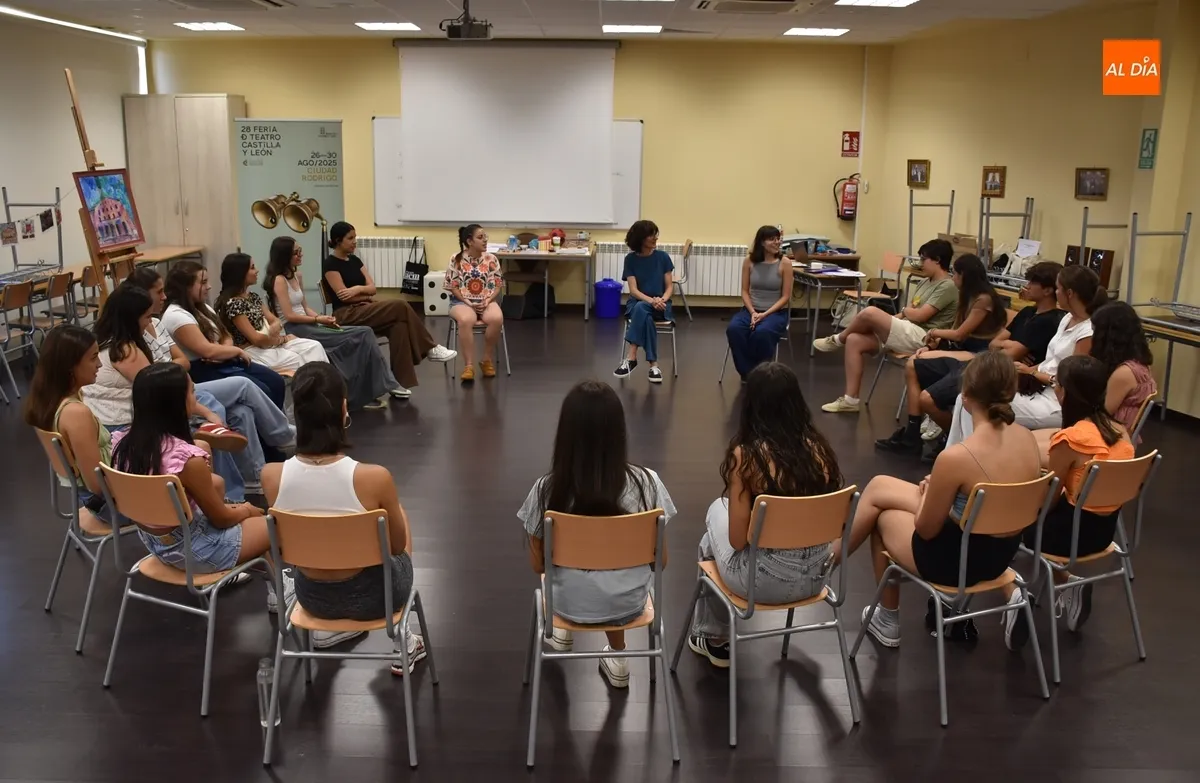 Foto 3 - El totalmente renovado Equipo de Apoyo del Divierteatro afronta su per&iacute;odo de formaci&oacute;n