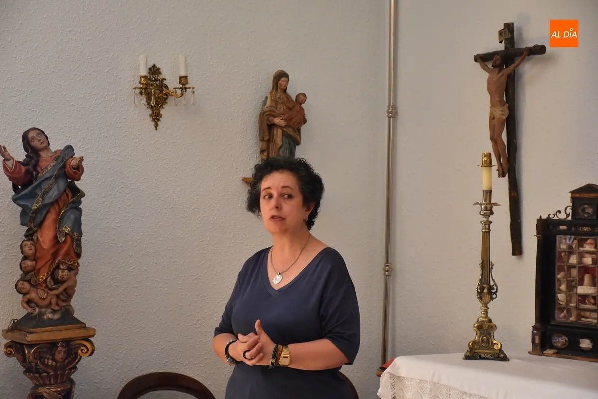 Foto 5 - La zona noble del Palacio Episcopal recibe a un doble grupo de visitantes