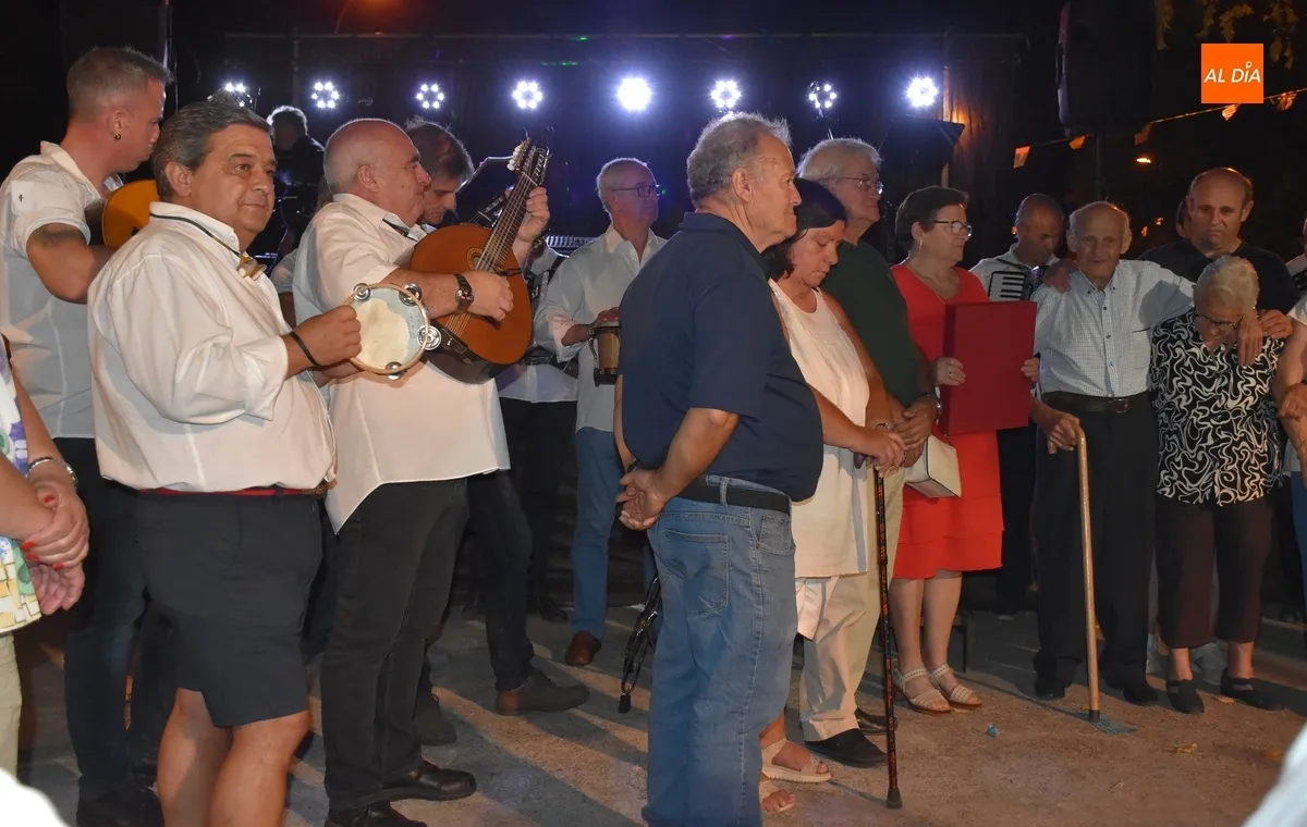Foto 10 - Luis Mart&iacute;n recibe a sus 94 a&ntilde;os un homenaje como socio m&aacute;s antiguo de El Puente-Huertas de la Artesa