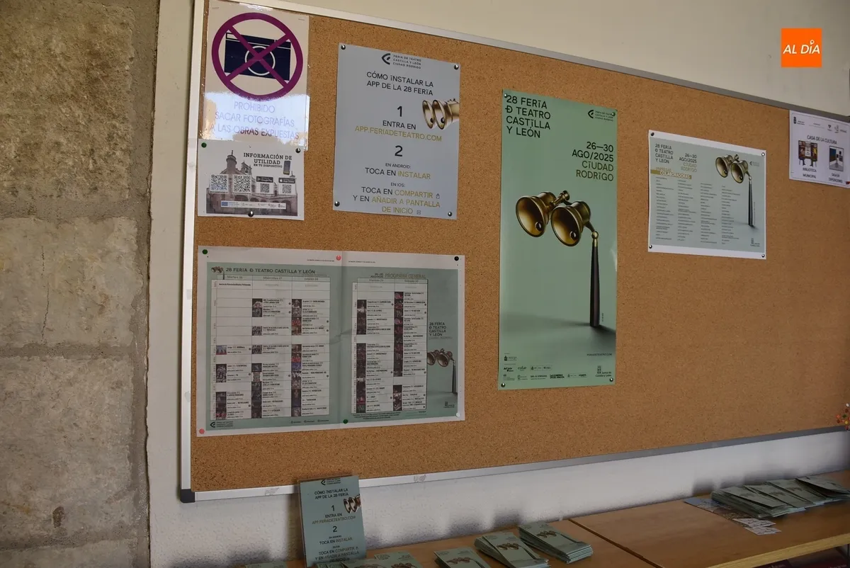 Foto 4 - Acreditados 279 profesionales para la Feria, que ya tienen su Oficina en la Casa de la Cultura