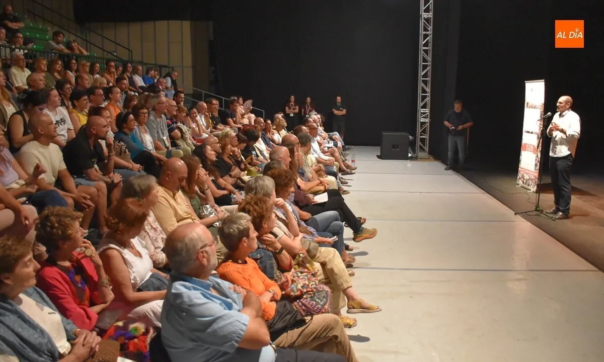 Foto 4 - La entrega de los Premios de la Feria 2024 deja una invitaci&oacute;n general para ir a Abizanda (Huesca)