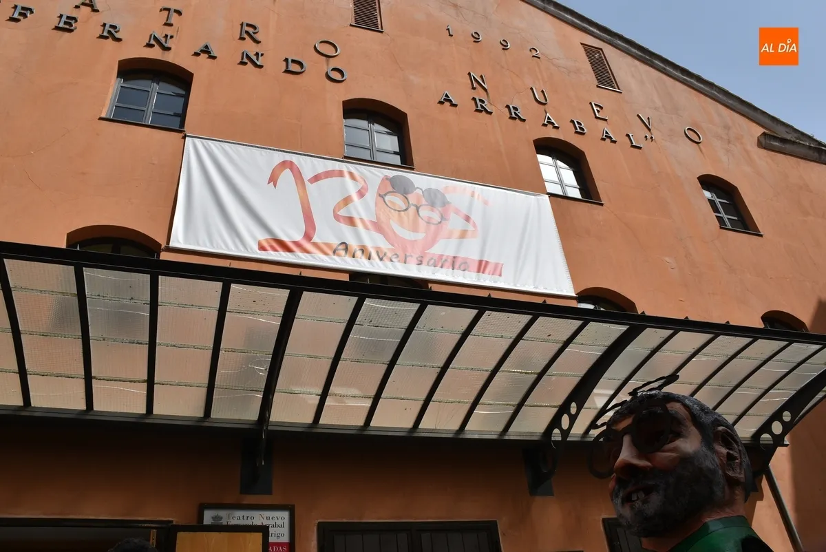 Foto 6 - Ni Arrabal falta a la apertura, con &ldquo;el alma entristecida por el fuego&rdquo;, de la &ldquo;fiesta del teatro de Espa&ntilde;a&rdquo; 