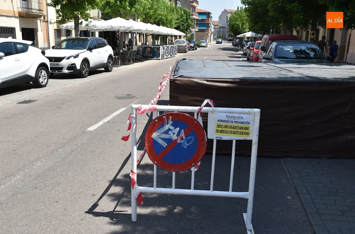 Foto 9 - El entorno de La Glorieta se prepara para el Martes Chico con el escenario del preg&oacute;n en otro punto