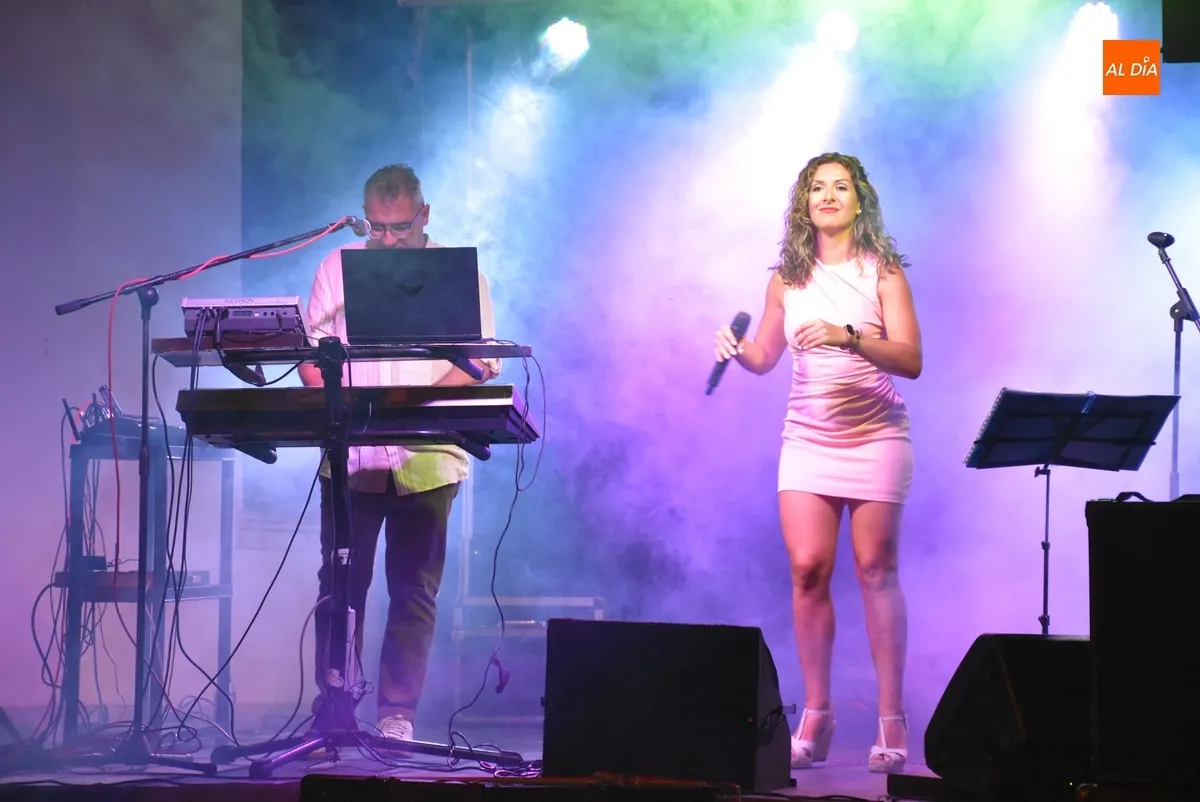 Foto 4 - Animada noche de verbena en San Andr&eacute;s guiada por el d&uacute;o Va por ti