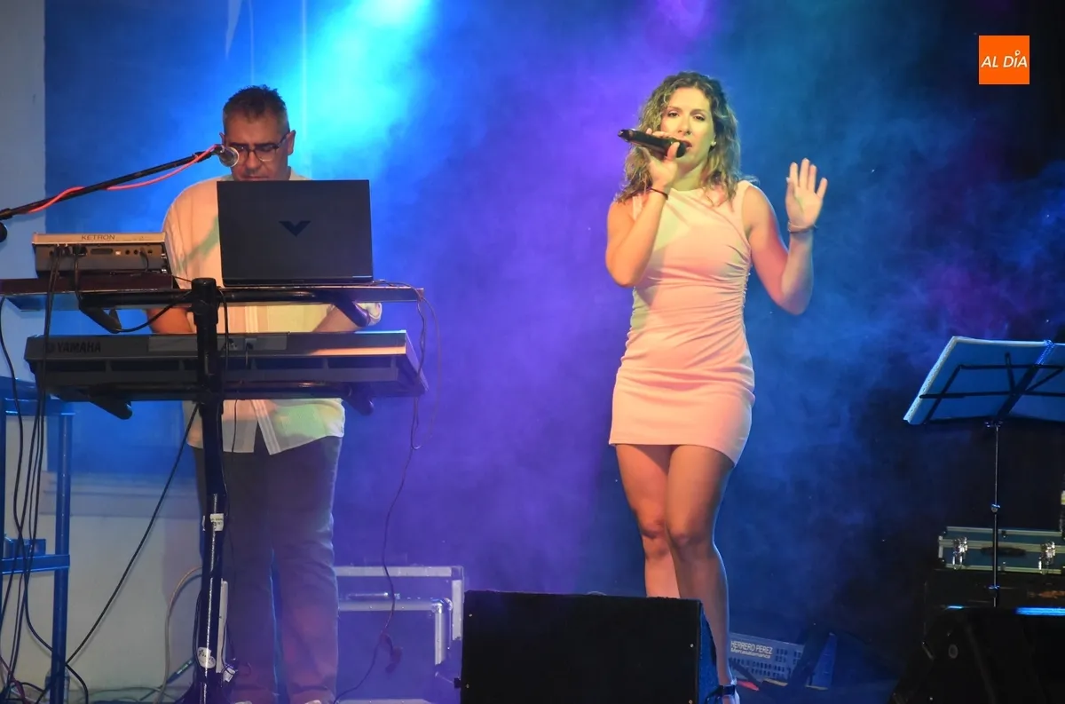 Foto 5 - Animada noche de verbena en San Andr&eacute;s guiada por el d&uacute;o Va por ti