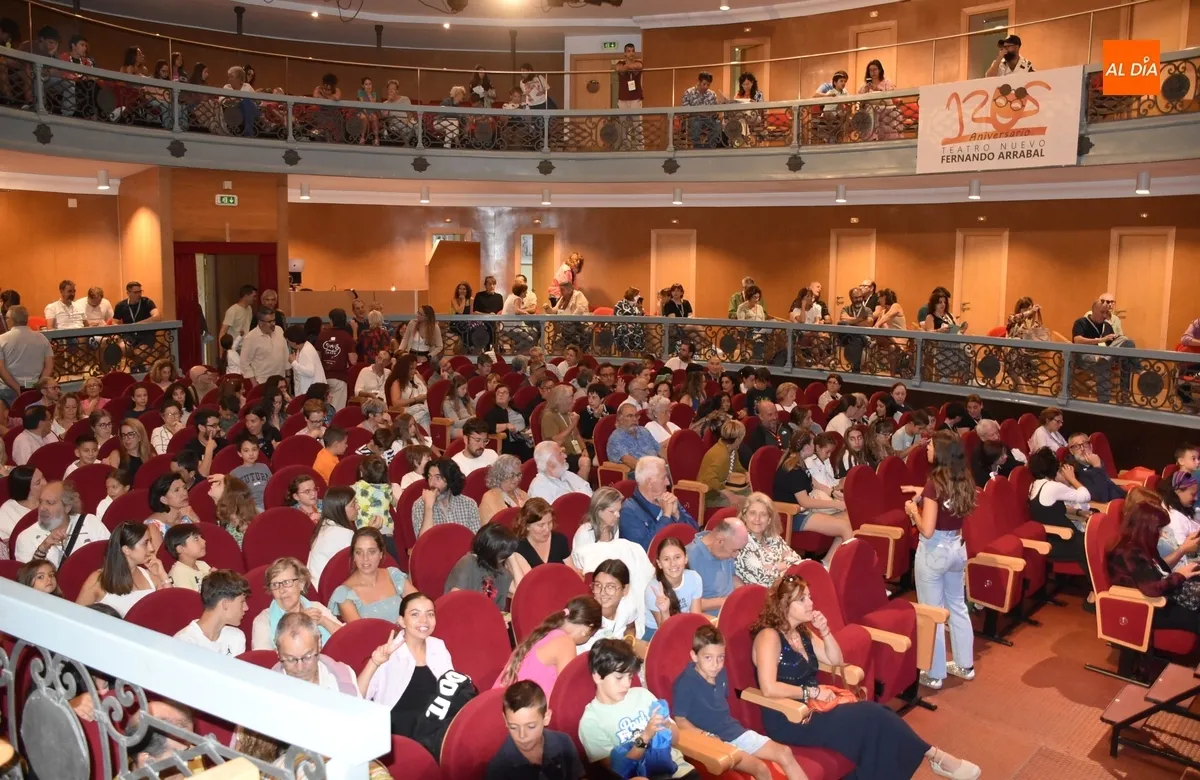 Foto 3 - Redrum Teatro inaugura el Espacio en Rosa en una ma&ntilde;ana encabezada por Eugenia Manzanera