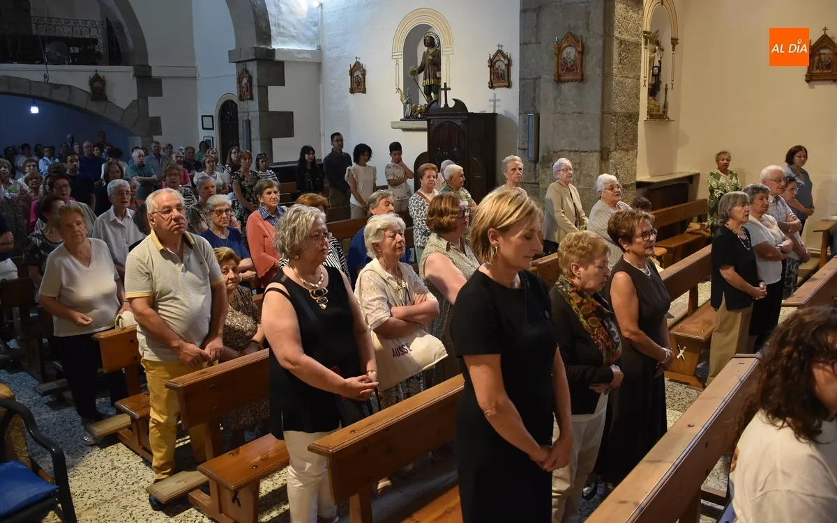 Foto 5 - Arranca entre c&aacute;nticos y vivas la novena en honor a la Virgen de la Pe&ntilde;a