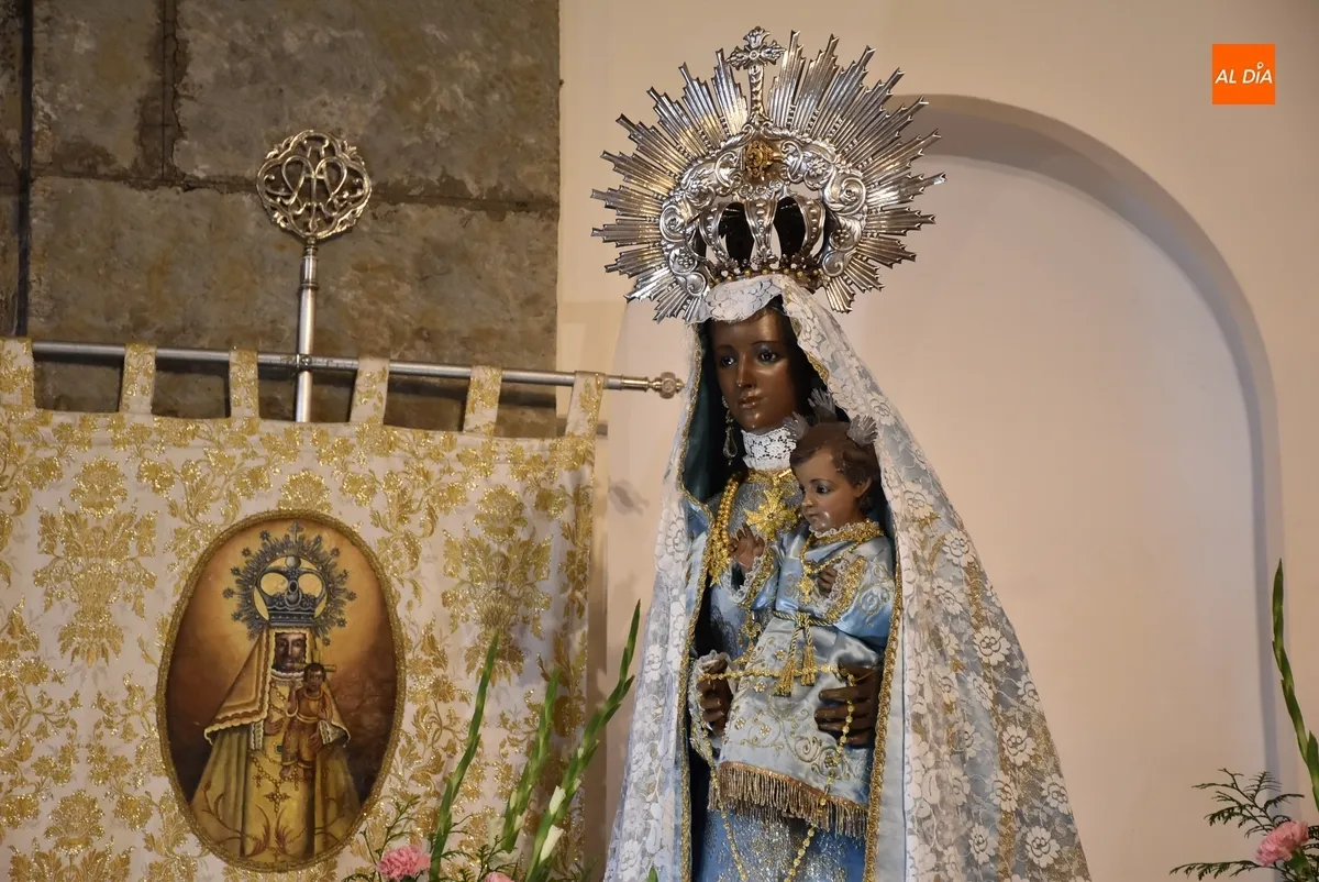 Foto 7 - Arranca entre c&aacute;nticos y vivas la novena en honor a la Virgen de la Pe&ntilde;a