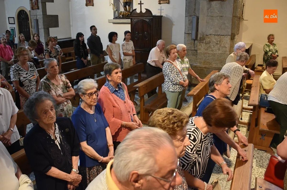 Foto 9 - Arranca entre c&aacute;nticos y vivas la novena en honor a la Virgen de la Pe&ntilde;a
