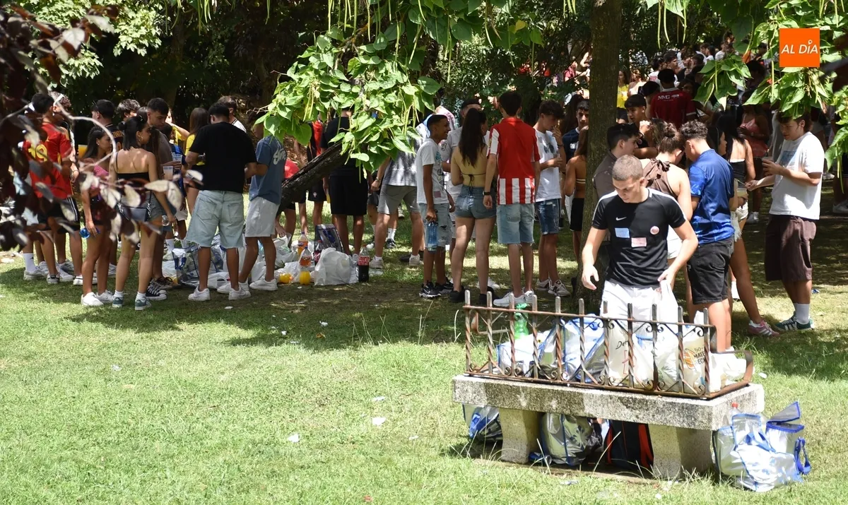 Foto 3 - Las camisetas futboleras locales ganan terreno en el encuentro juvenil del Valle de San Mart&iacute;n