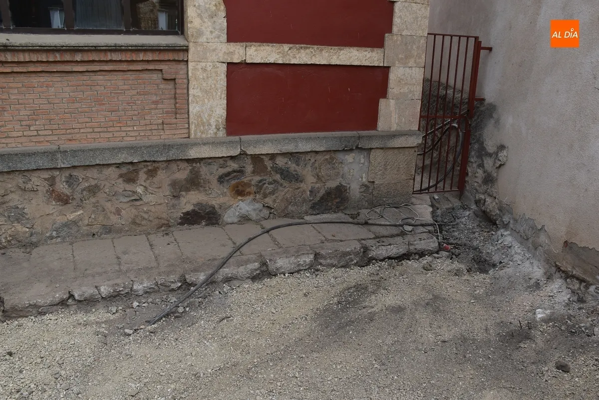 Foto 6 - En marcha la transformaci&oacute;n de dos nuevas zonas del patio del Colegio San Francisco
