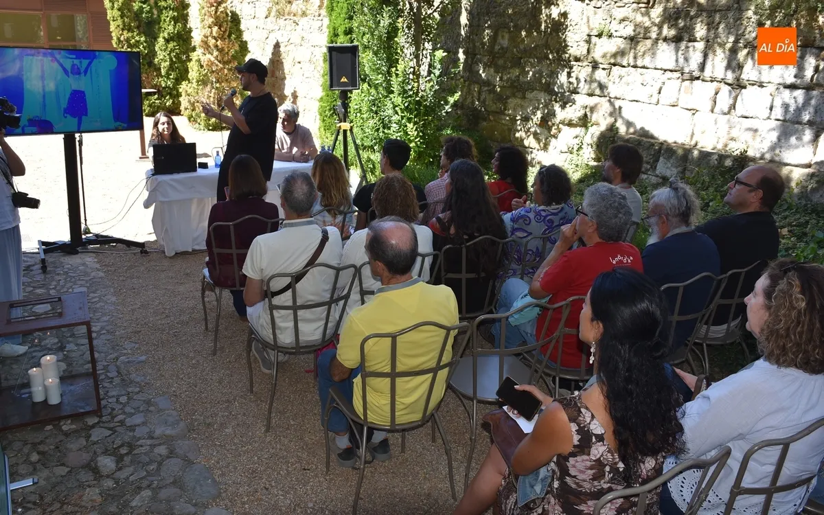 Foto 3 - El mirobrigense &Aacute;lvaro Fenoy presenta con su compa&ntilde;&iacute;a Teatro L&iacute;mite el montaje &lsquo;El amor de Freda&rsquo;