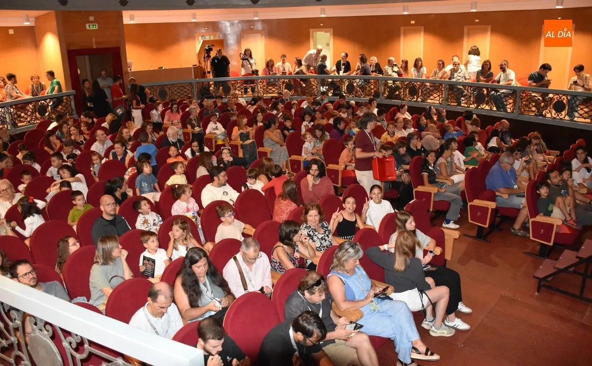 Foto 3 - Dos divertidos comediantes relatan el &lsquo;Maleficio del brujo&rsquo; para abrir el bloque infantil de la Feria