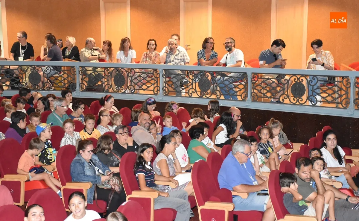 Foto 5 - Dos divertidos comediantes relatan el &lsquo;Maleficio del brujo&rsquo; para abrir el bloque infantil de la Feria