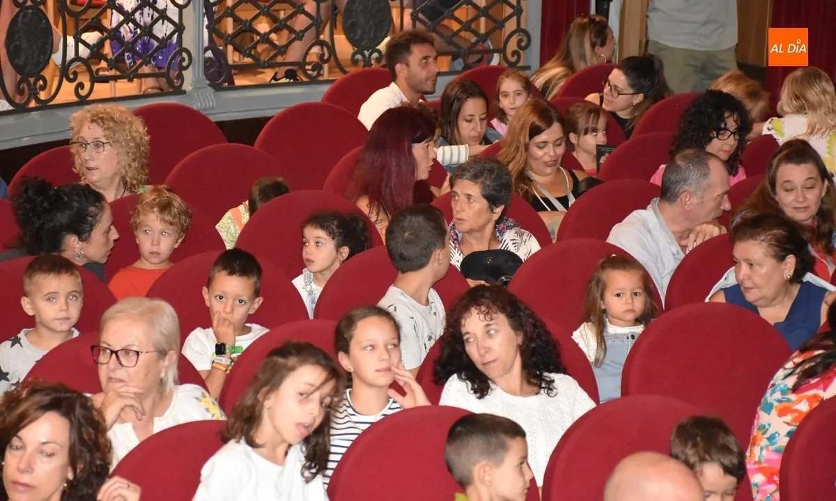 Foto 11 - Dos divertidos comediantes relatan el &lsquo;Maleficio del brujo&rsquo; para abrir el bloque infantil de la Feria