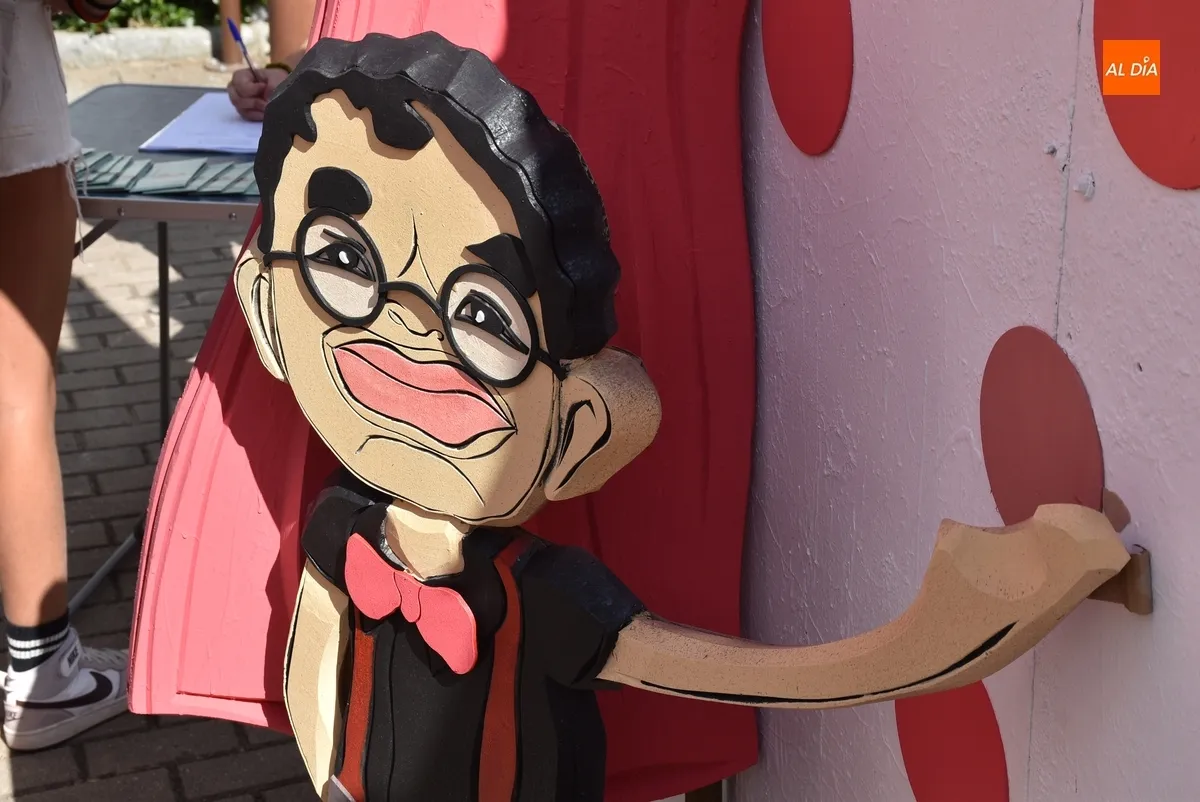 Foto 8 - L@s ni&ntilde;@s empieza a festejar con atracciones incluidas los 125 a&ntilde;os del Teatro Nuevo