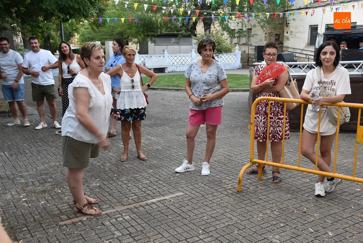 Foto 2 - El cl&aacute;sico campeonato de la rana abre las fiestas de San Andr&eacute;s en su estreno en agosto