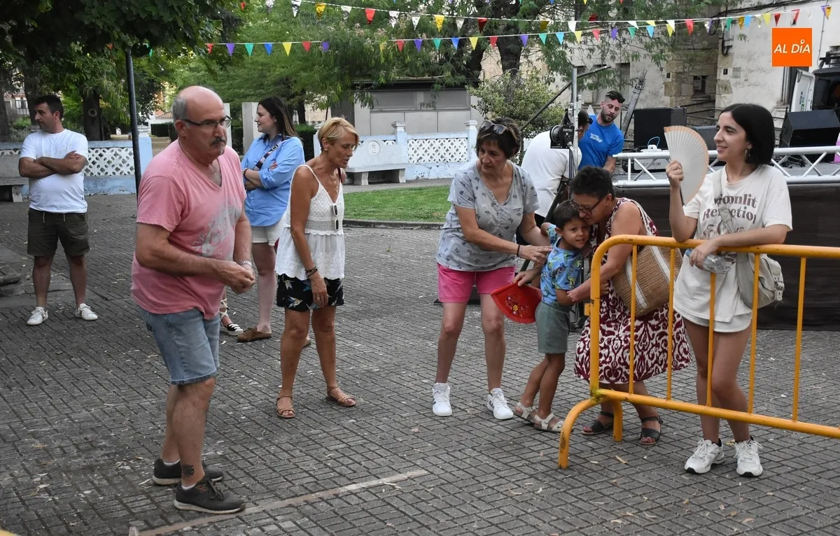 Foto 4 - El cl&aacute;sico campeonato de la rana abre las fiestas de San Andr&eacute;s en su estreno en agosto
