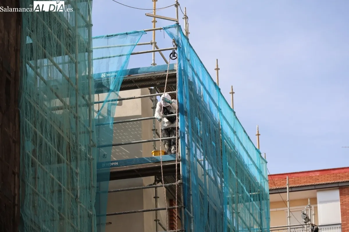 Obras para la urbanización de las calles del Entorno Residencial de Rehabilitación de Gladiolos. Fotos de David Sañudo