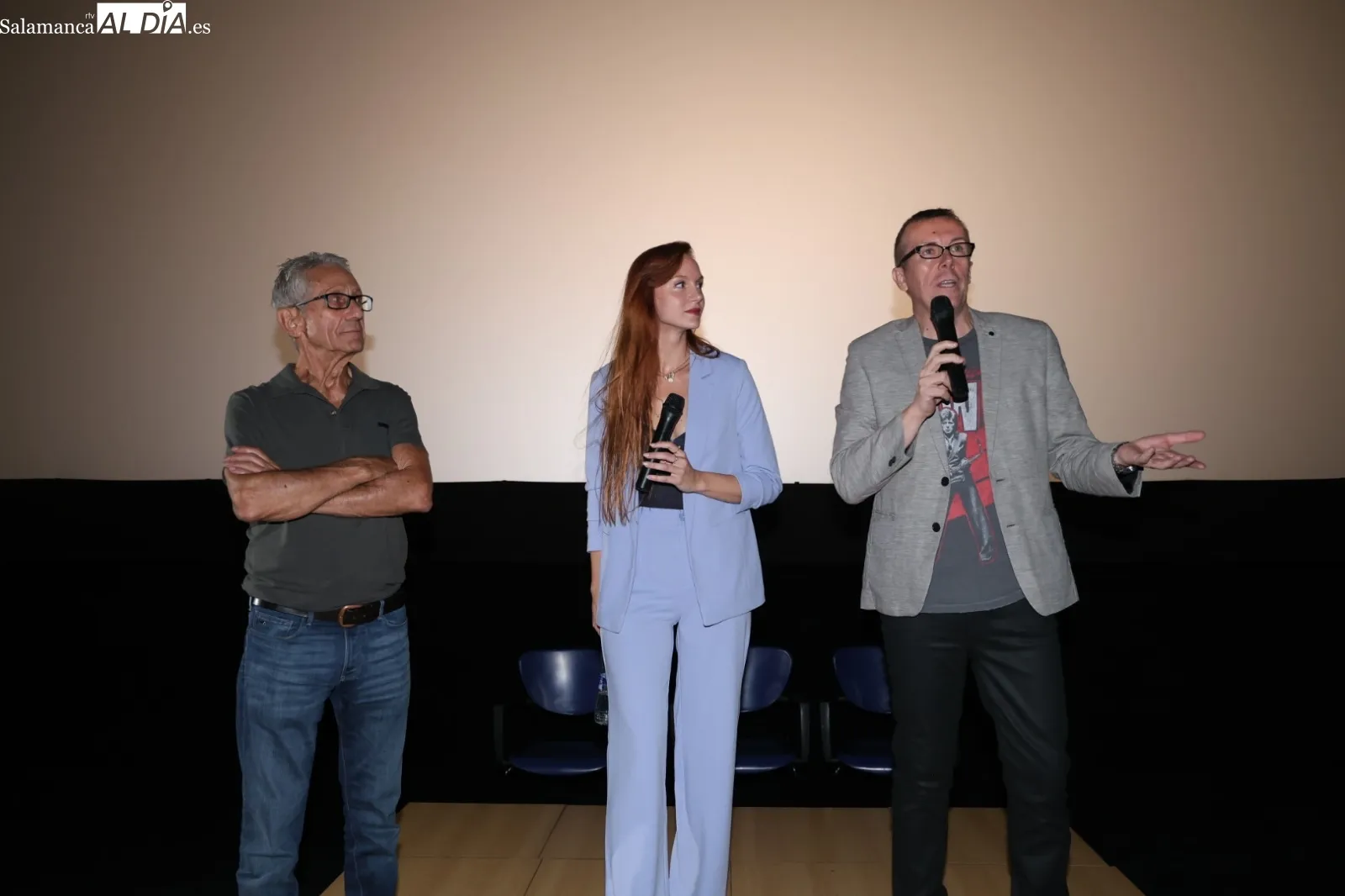 Foto 2 - El talento salmantino de Alba S&aacute;nchez Torremocha brilla en la presentaci&oacute;n de 'Los Futbol&iacute;simos 2'