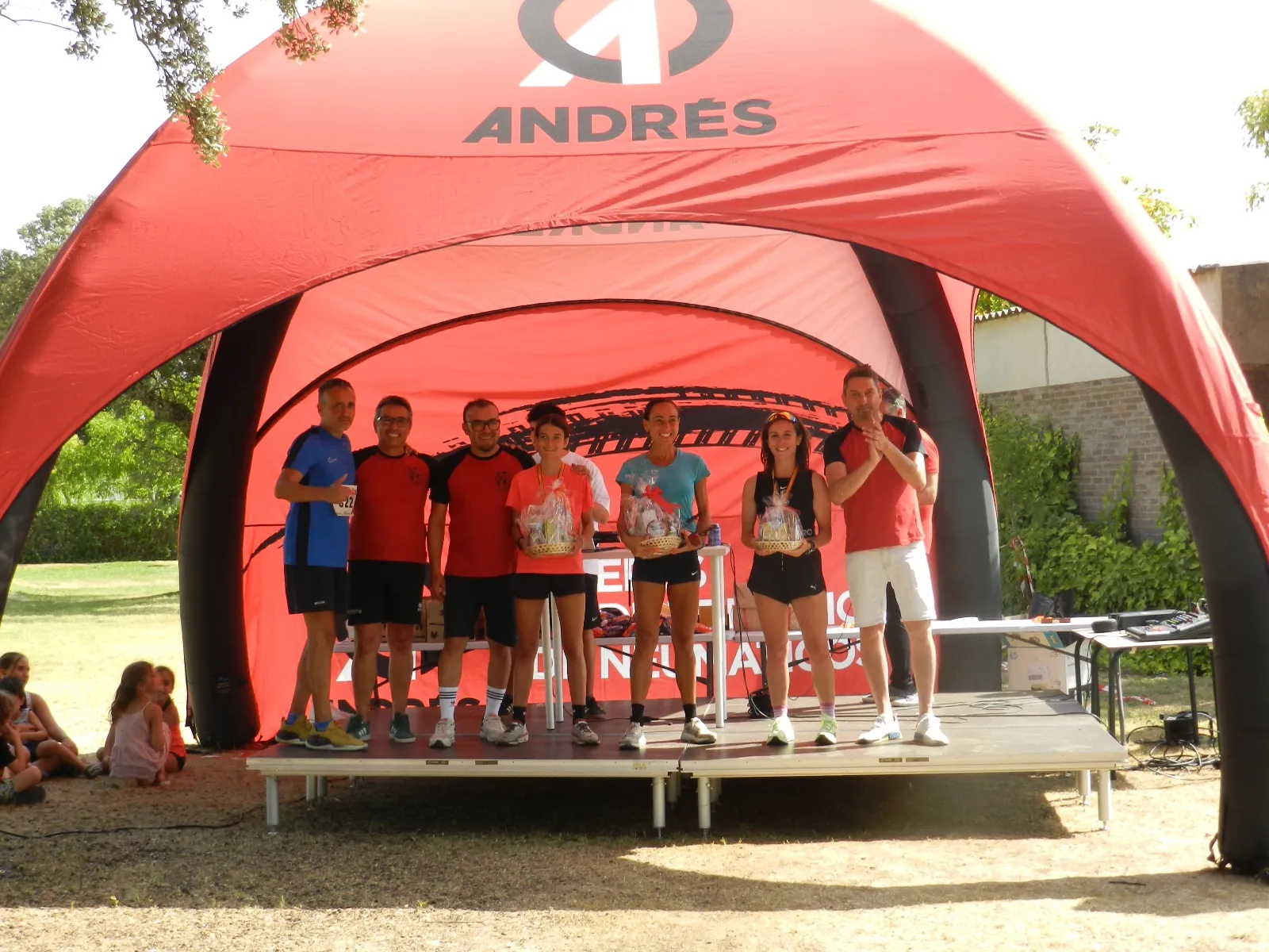 Daniel Herrero y Esther Cruz se imponen en el II Cross de las Urbanizaciones de La Rad