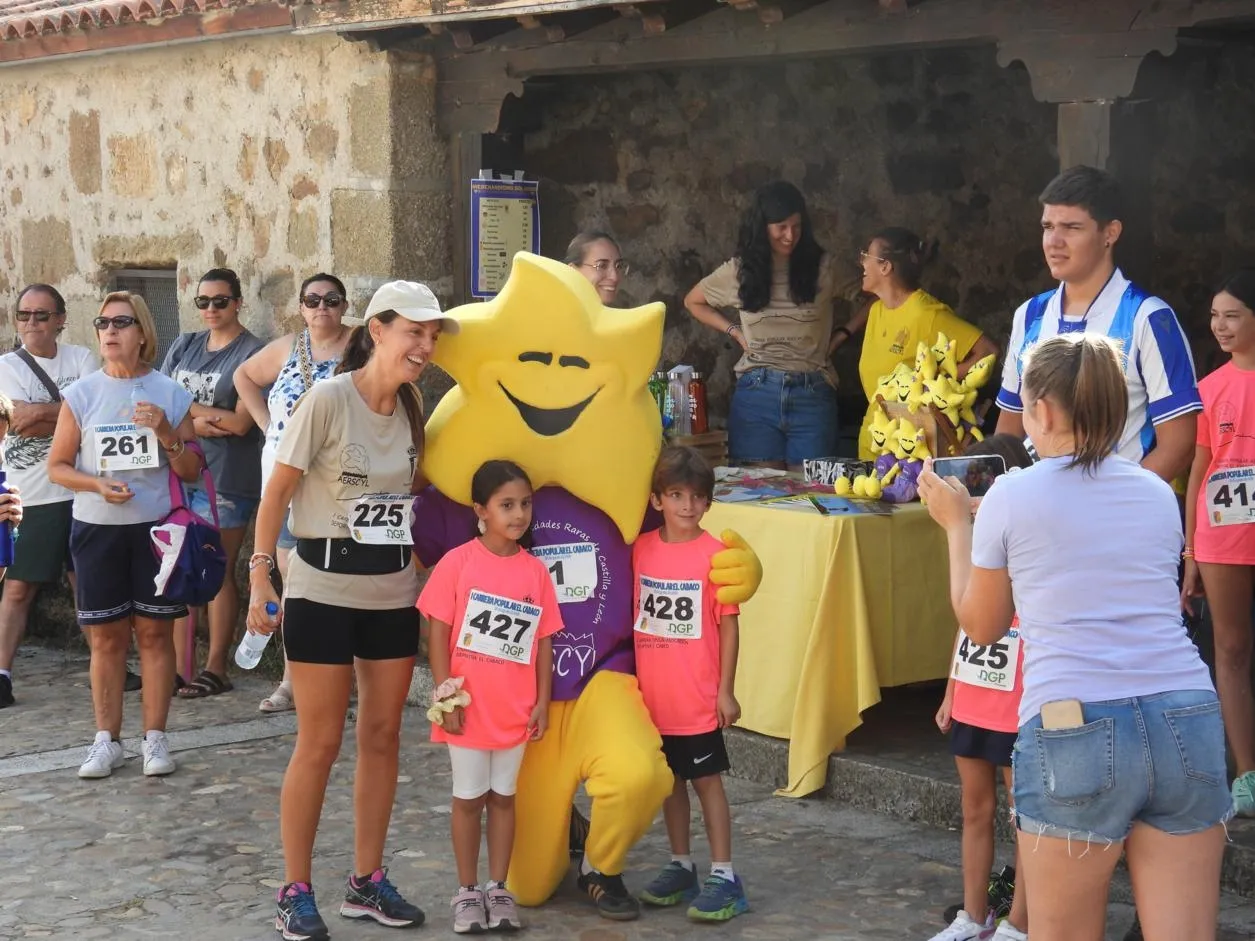 Foto 13 - El Cabaco se vuelca con la solidaridad y el deporte en su primera Carrera Popular a favor de Aerscyl