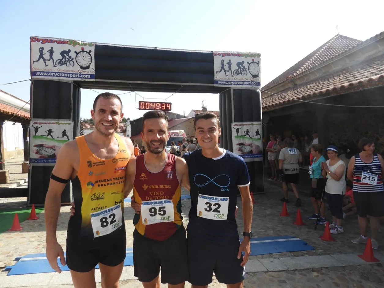 Foto 8 - El Cabaco se vuelca con la solidaridad y el deporte en su primera Carrera Popular a favor de Aerscyl