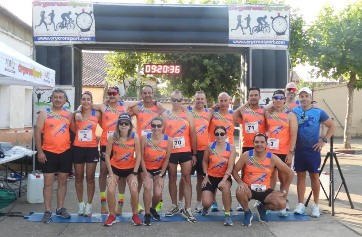 Foto 7 - Antonio Cerezo y Ver&oacute;nica S&aacute;nchez triunfan en el 10&ordm; aniversario de la Carrera de Aldehuela de Yeltes