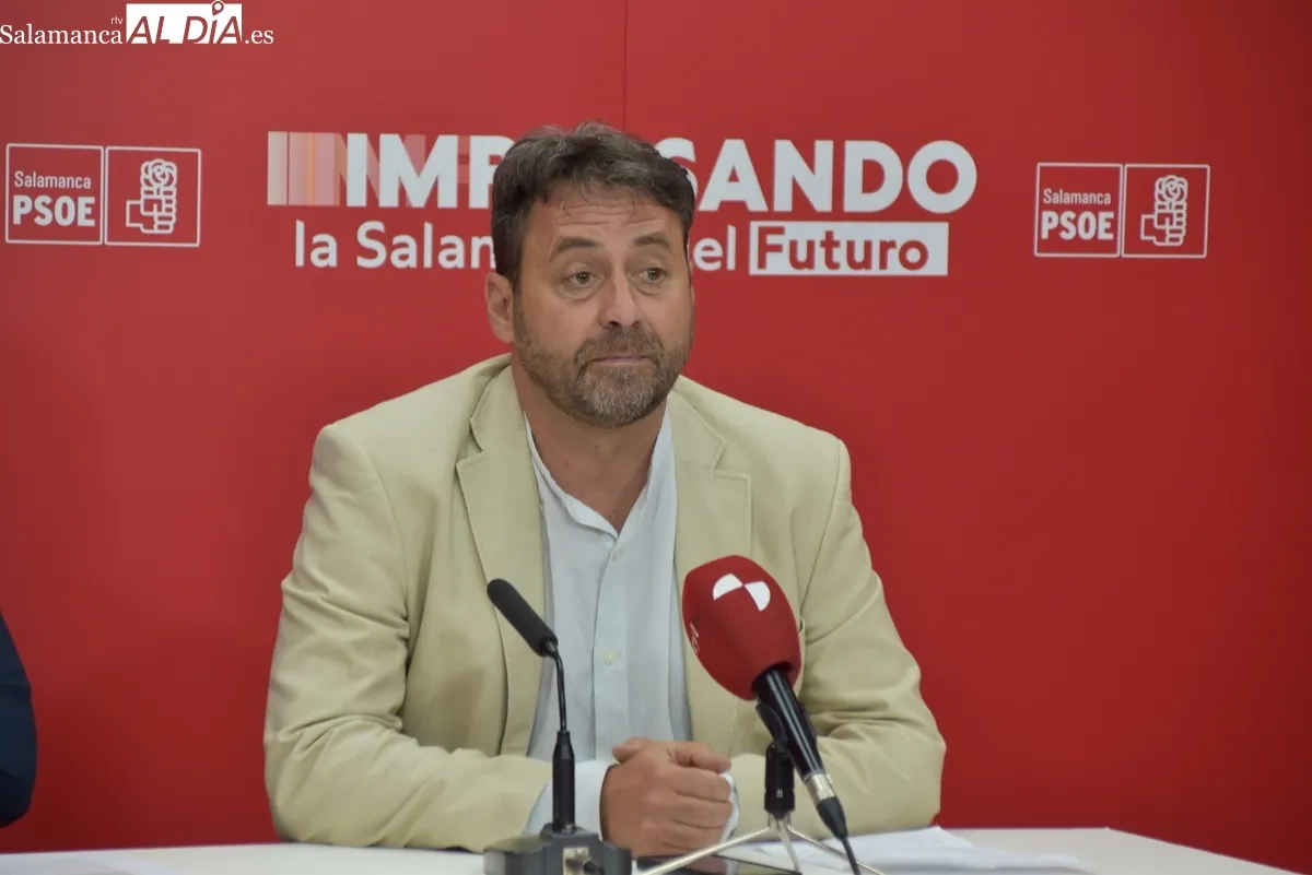 Los socialistas acusan al PP de 'dar la espalda al campo' y exigen ayudas para la lenteja y el garbanzo. Fotos de Miguel González
