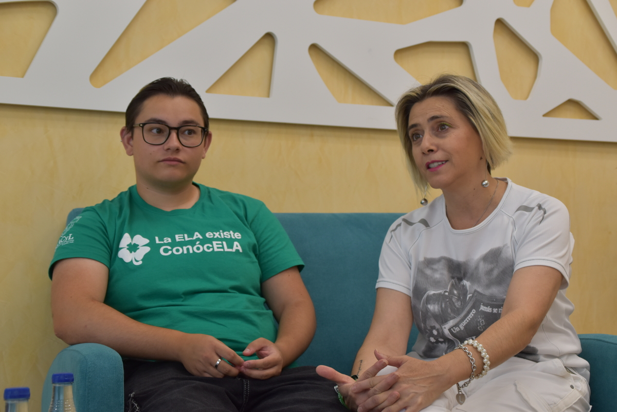 Testimonio de la vida de una familia salmantina atrapada por la ELA y la parálisis política