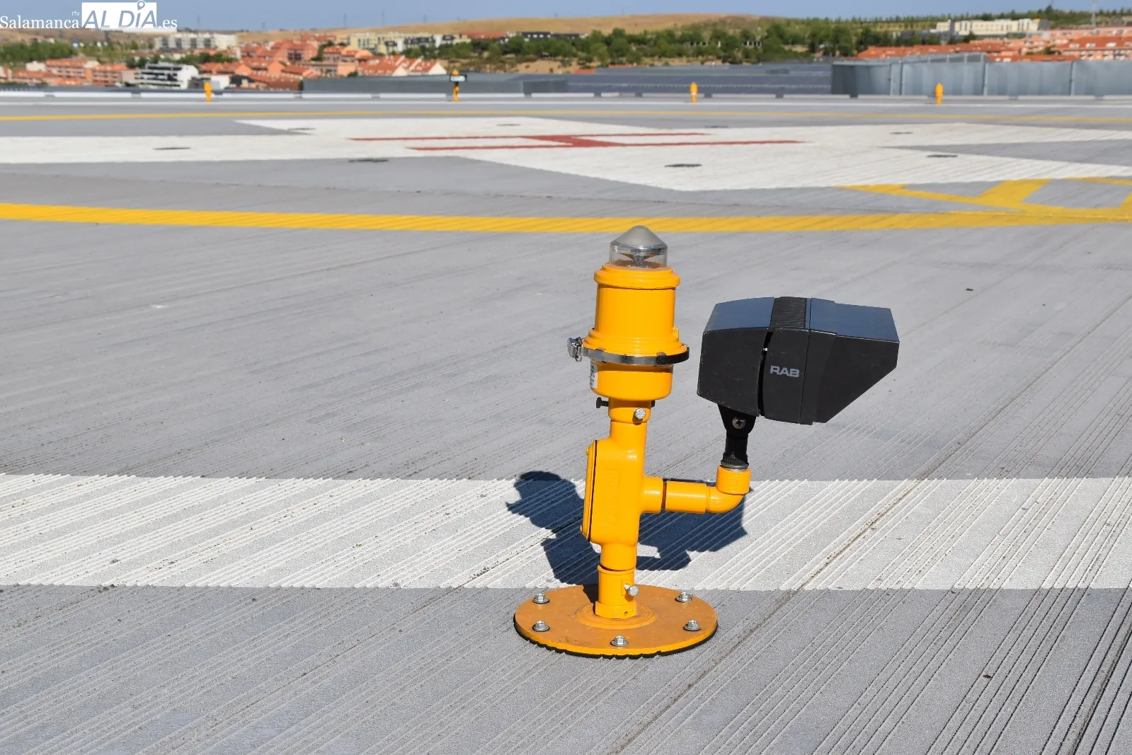 Rapidez y coordinación para salvar vidas: así es el protocolo del helipuerto que hay en el Hospital de Salamanca