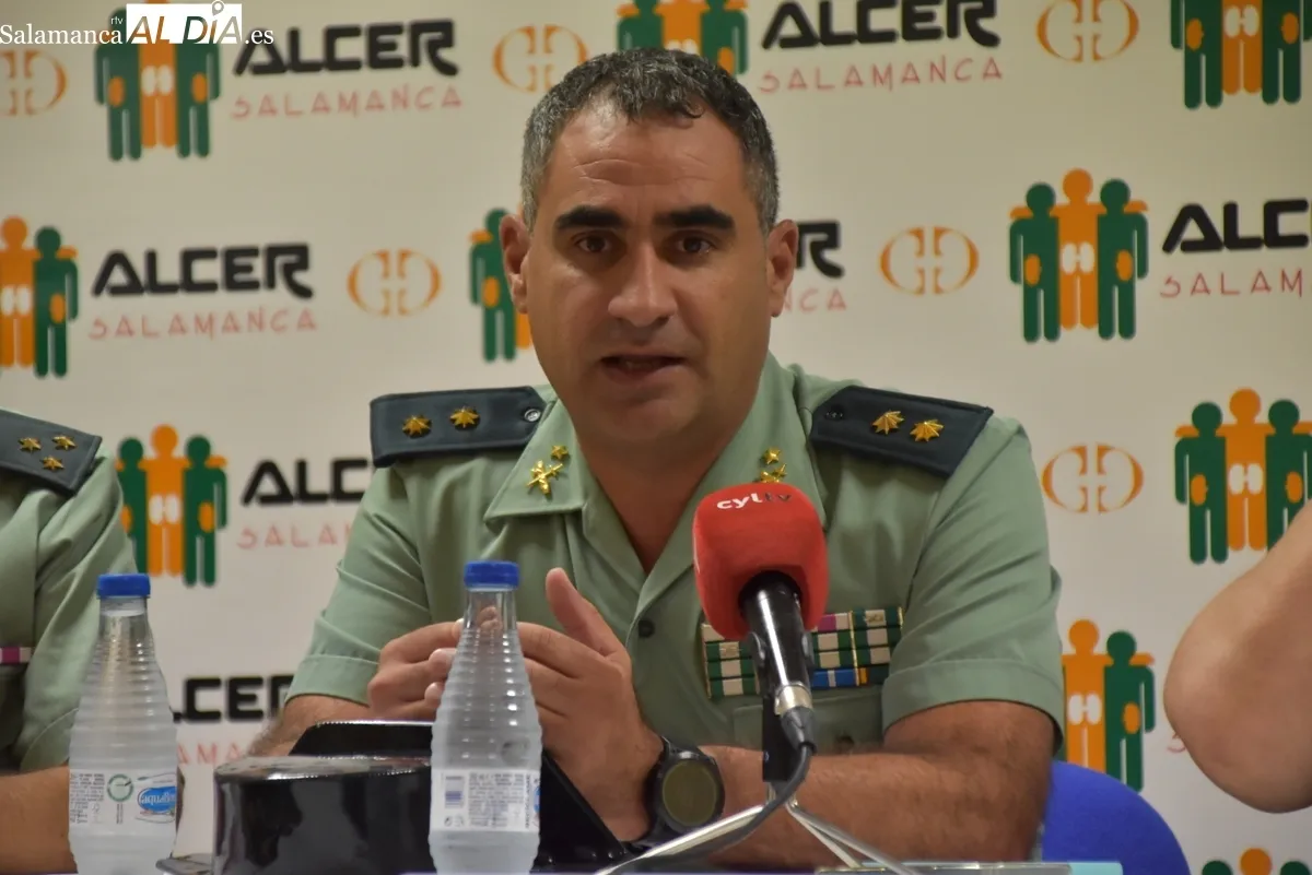 Presentación de la III Carrera Solidaria de la Guardia Civil en favor de ALCER. Fotos de Miguel González