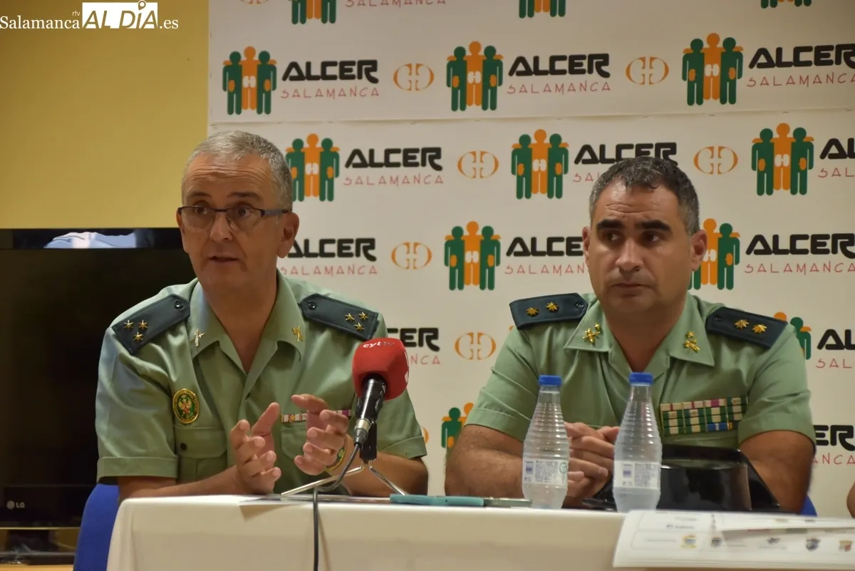 Presentación de la III Carrera Solidaria de la Guardia Civil en favor de ALCER. Fotos de Miguel González