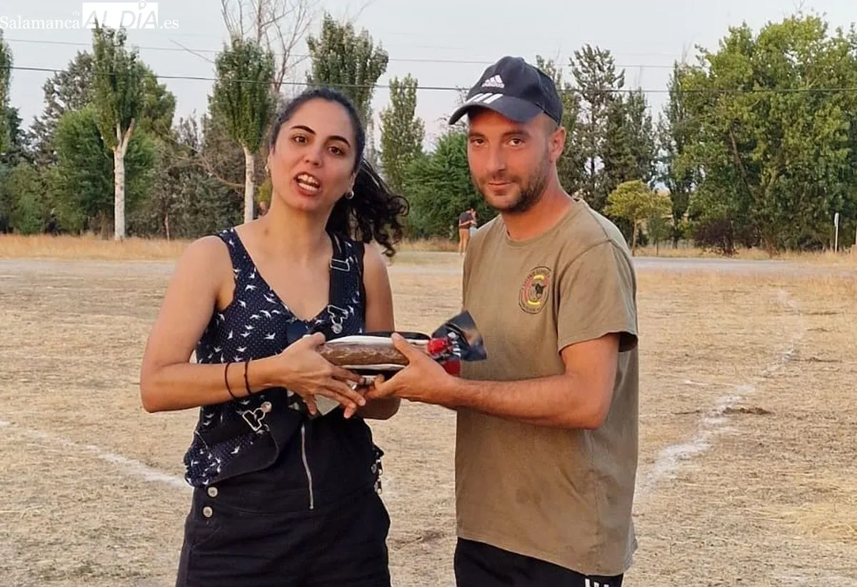 Entrega de premios del concurso de lanzamiento de azadón en Cantaracillo