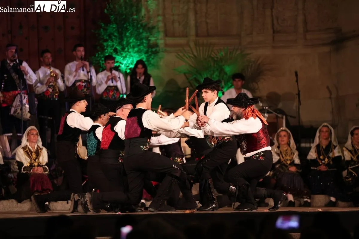 Gala de clausura del IV Festival Internacional de Folclore de Salamanca. Foto: David Sañudo