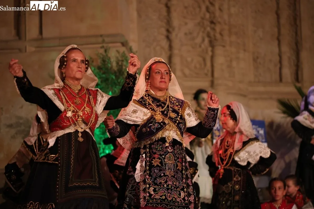 Gala de clausura del IV Festival Internacional de Folclore de Salamanca. Foto: David Sañudo