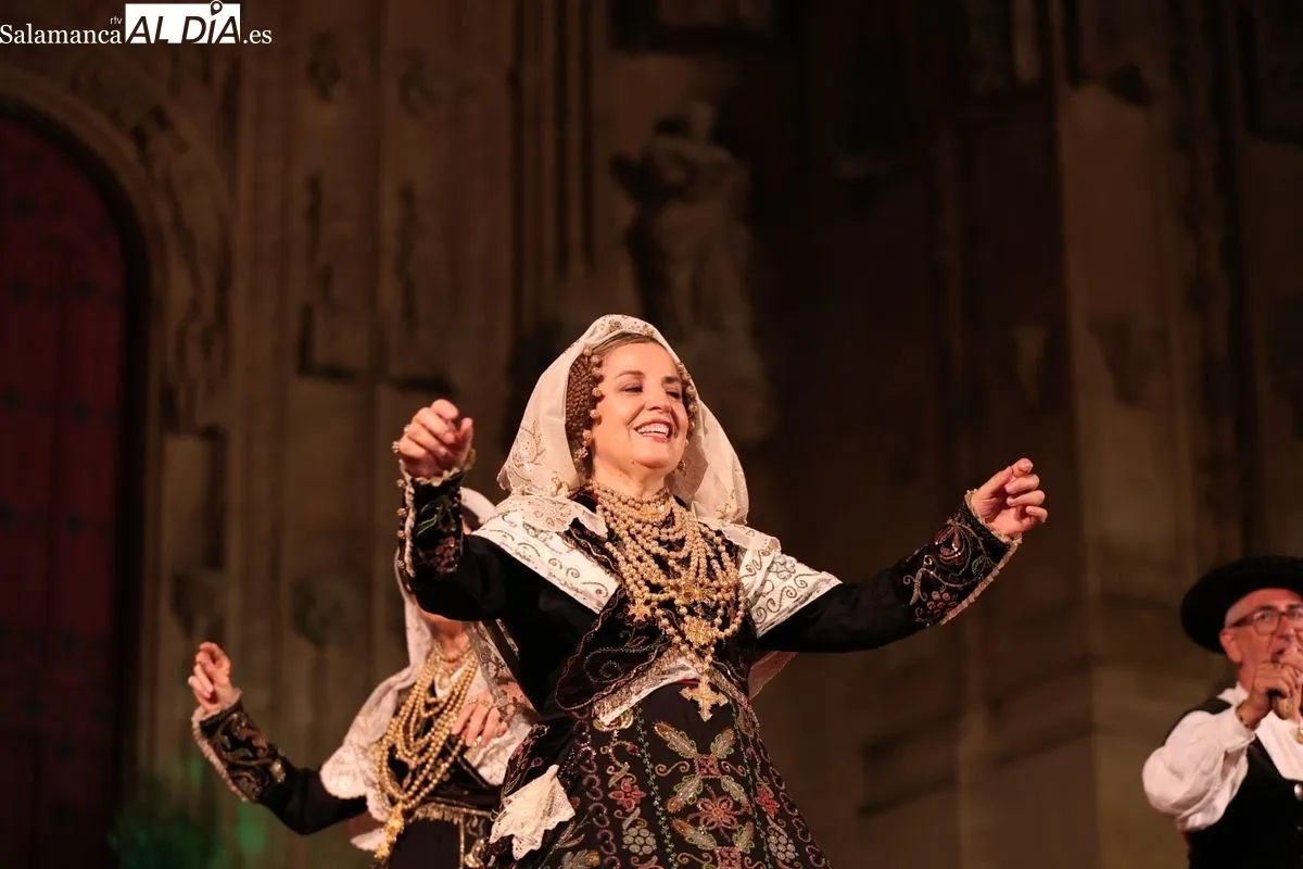Gala de clausura del IV Festival Internacional de Folclore de Salamanca. Foto: David Sañudo