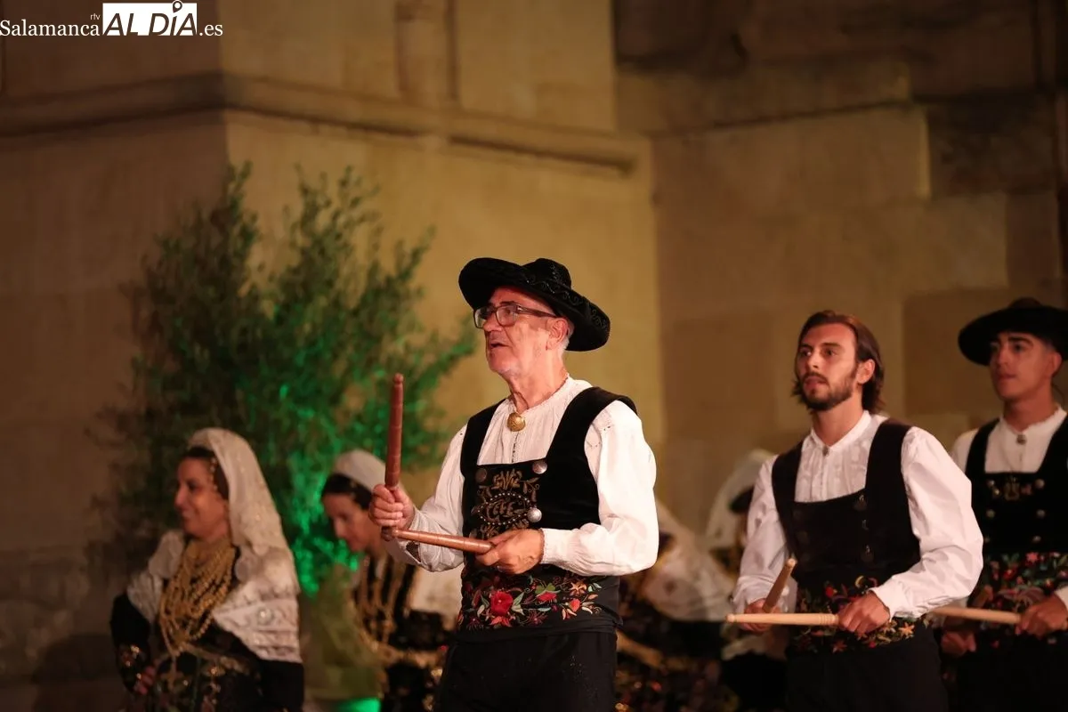 Gala de clausura del IV Festival Internacional de Folclore de Salamanca. Foto: David Sañudo