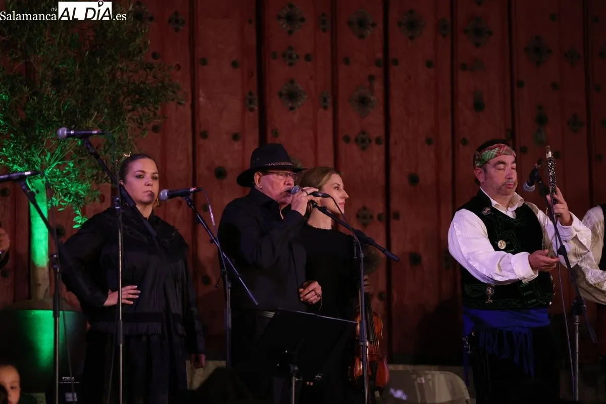 Gala de clausura del IV Festival Internacional de Folclore de Salamanca. Foto: David Sañudo