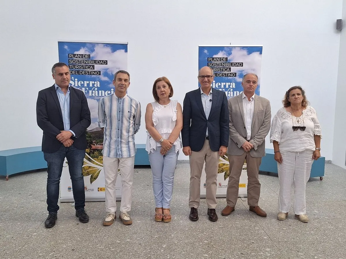 Visita al área de autocaravanas de La Alberca, un modelo pionero digital y sostenible, impulsado por la Diputación de Salamanca en el marco del Plan de Sostenibilidad Turística de la Sierra de Francia. Fotos: @Salamanca_Gob