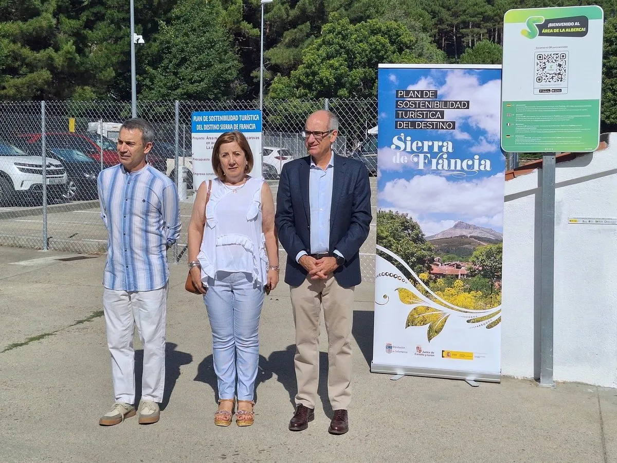 Visita al área de autocaravanas de La Alberca, un modelo pionero digital y sostenible, impulsado por la Diputación de Salamanca en el marco del Plan de Sostenibilidad Turística de la Sierra de Francia. Fotos: @Salamanca_Gob